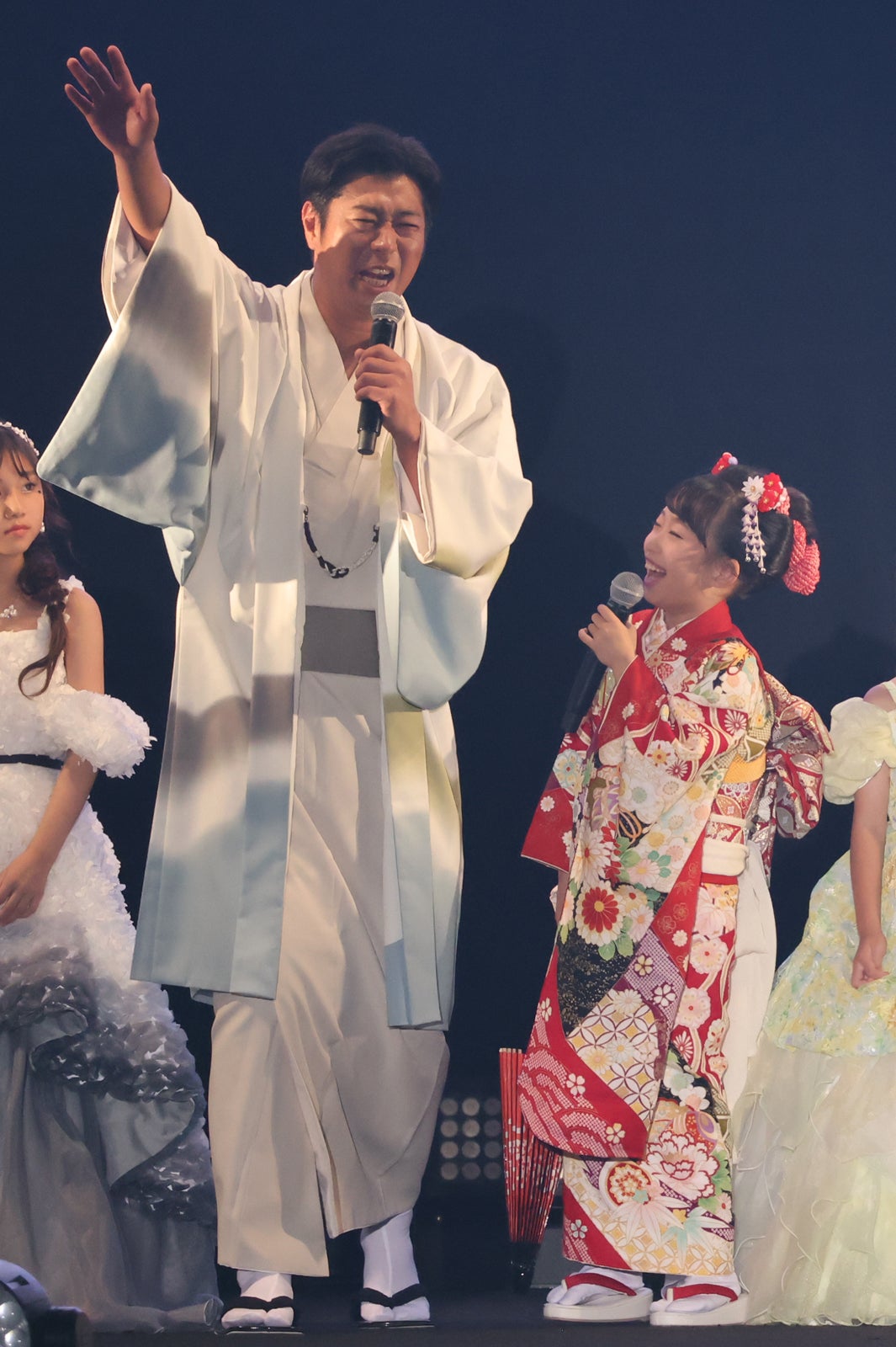 尾形貴弘、尾形さくら（提供写真）