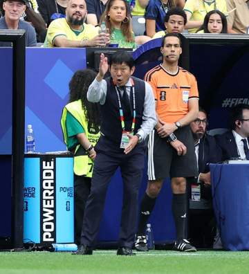 森保監督「去就は何も決まっていない」 協会は3期目続投基本線で検討 勇退なら大岩剛監督が後任候補