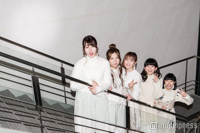 Little Glee Monster(左から)かれん、MAYU、芹奈、manaka、アサヒ(C)モデルプレス
