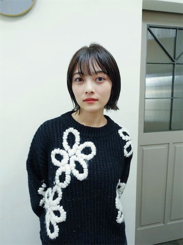 井上咲楽が黒髪ショートに！ 最新ヘアスタイルに絶賛の嵐「可愛すぎてビックリ」