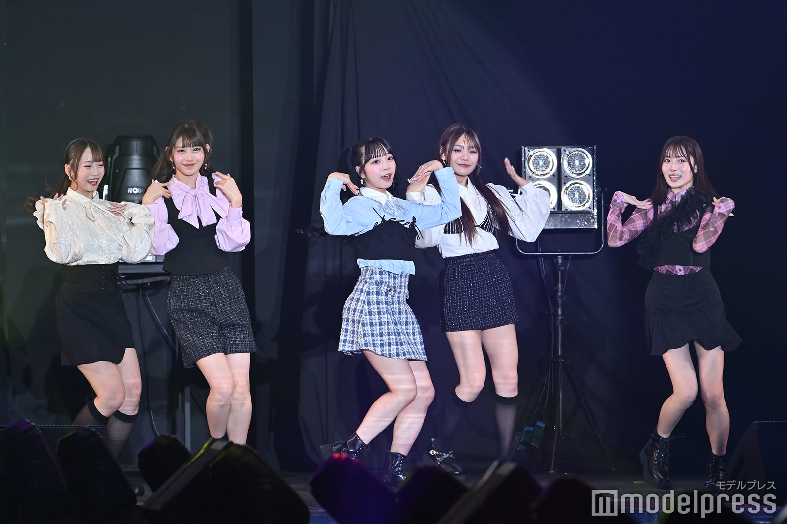 【推しの子】ステージ（C）モデルプレス