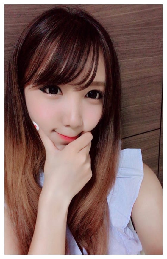 前髪あり姿のざわちん/公式ブログ(Ameba)より