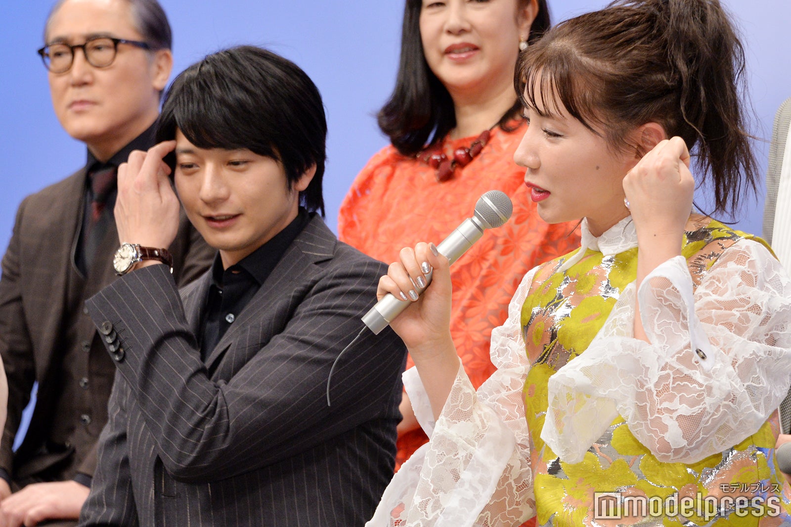 向井理、仲里依紗（C）モデルプレス