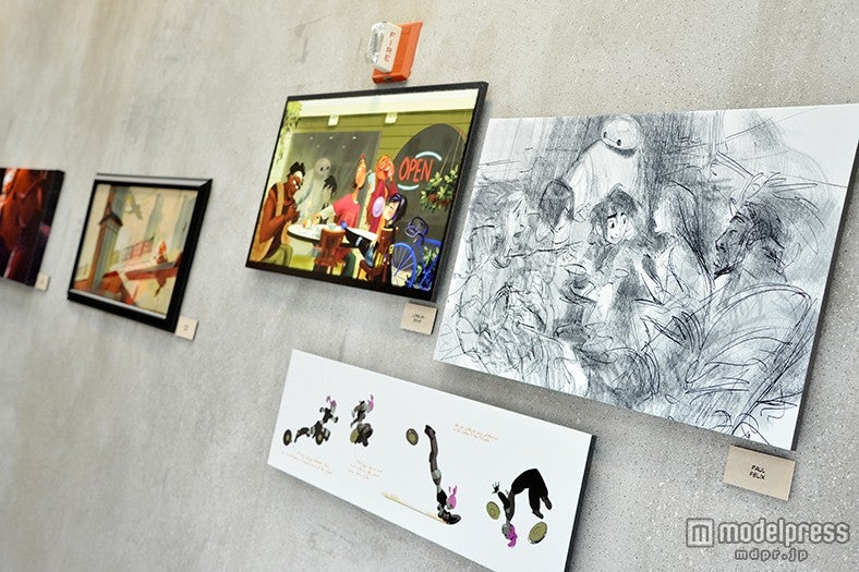 壁にはコンセプトアートが／フリースペース「caffeine patch」