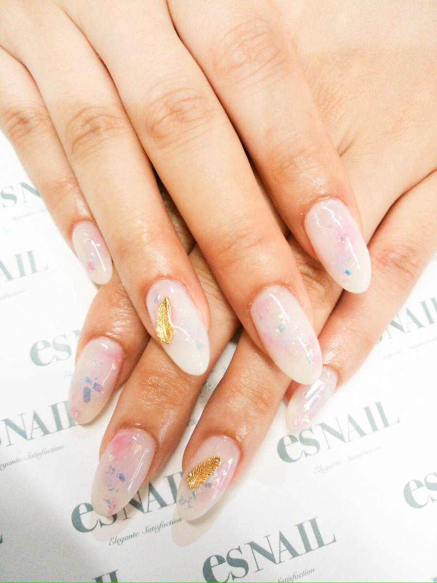 男ウケ◎シアーホワイト／画像提供：esNAIL