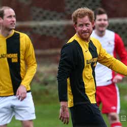 モデルプレス - 英ウィリアム王子と英ハリー王子、チャリティのサッカー試合に出場