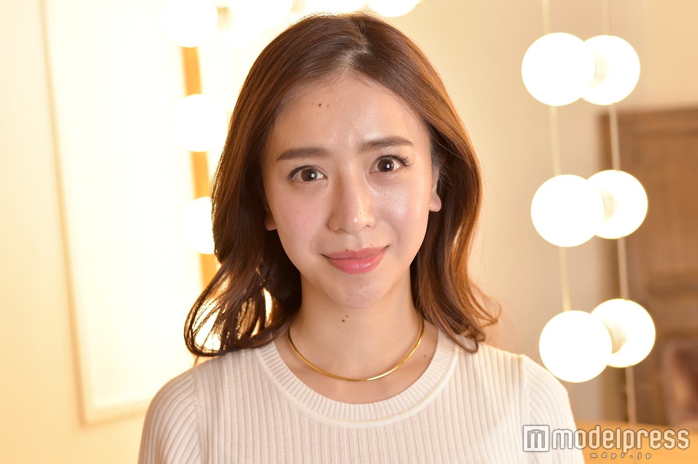 ランコムの「UV エクスペール BB」ビフォー&アフター(右顔のみ使用)/丸山悠美さん(C)モデルプレス