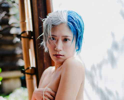 ぱーてぃーちゃん・信子「お尻まるだし」過去最高露出でボディライン大胆披露