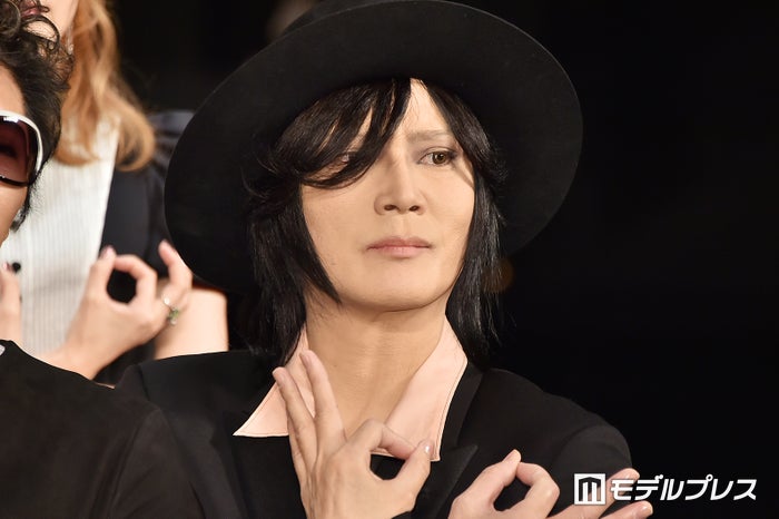 SixTONESジェシー、京本大我の父・政樹は「第2のパパ」テレビ初共演でハグ 悩みも告白？