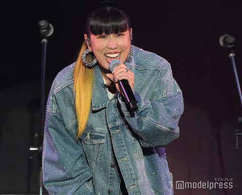 HIRO、妻のAI・長女・長男との家族ショット公開「向き合って話し合って抱きしめて」
