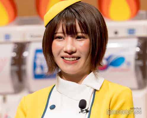 えなこ、レトロなツアーガイド衣装で美脚際立つ “コスプレ60周年”に意気込み