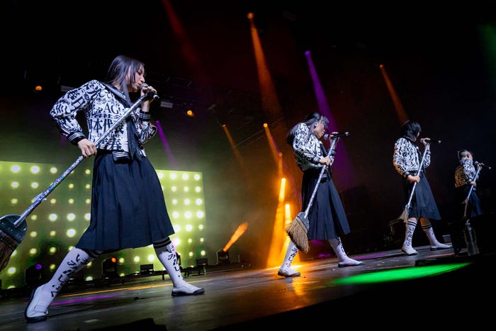 新しい学校のリーダーズ(C)Maya Kuraki