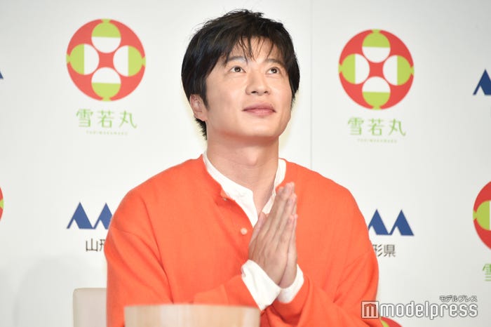 神の声に感謝する田中圭「神様ありがとう」(C)モデルプレス