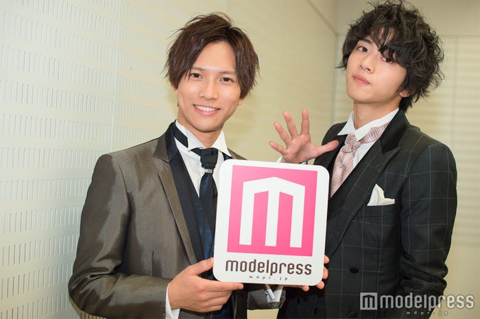 岡田龍太郎&飯島寛騎(C)モデルプレス
