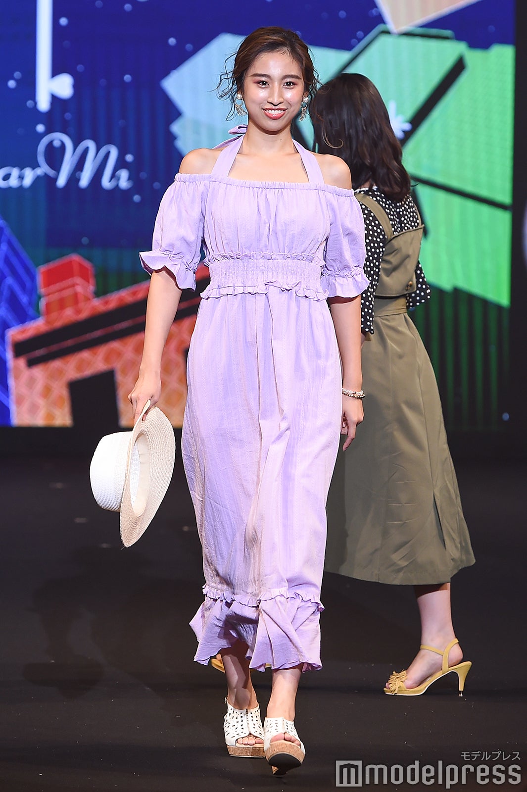 （C）モデルプレス