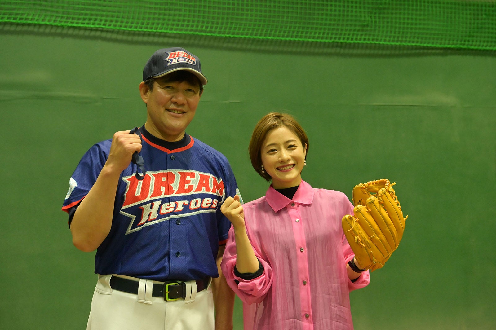 （右）石原さとみ（提供写真）