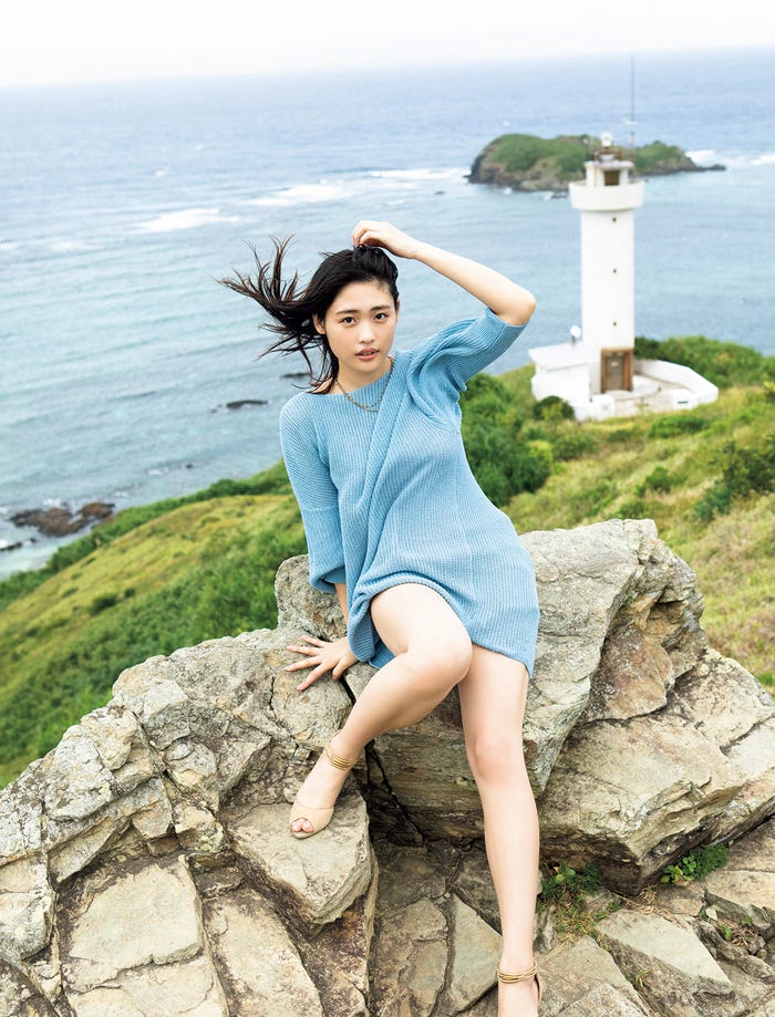 石田桃香/未公開カット(画像提供:講談社)