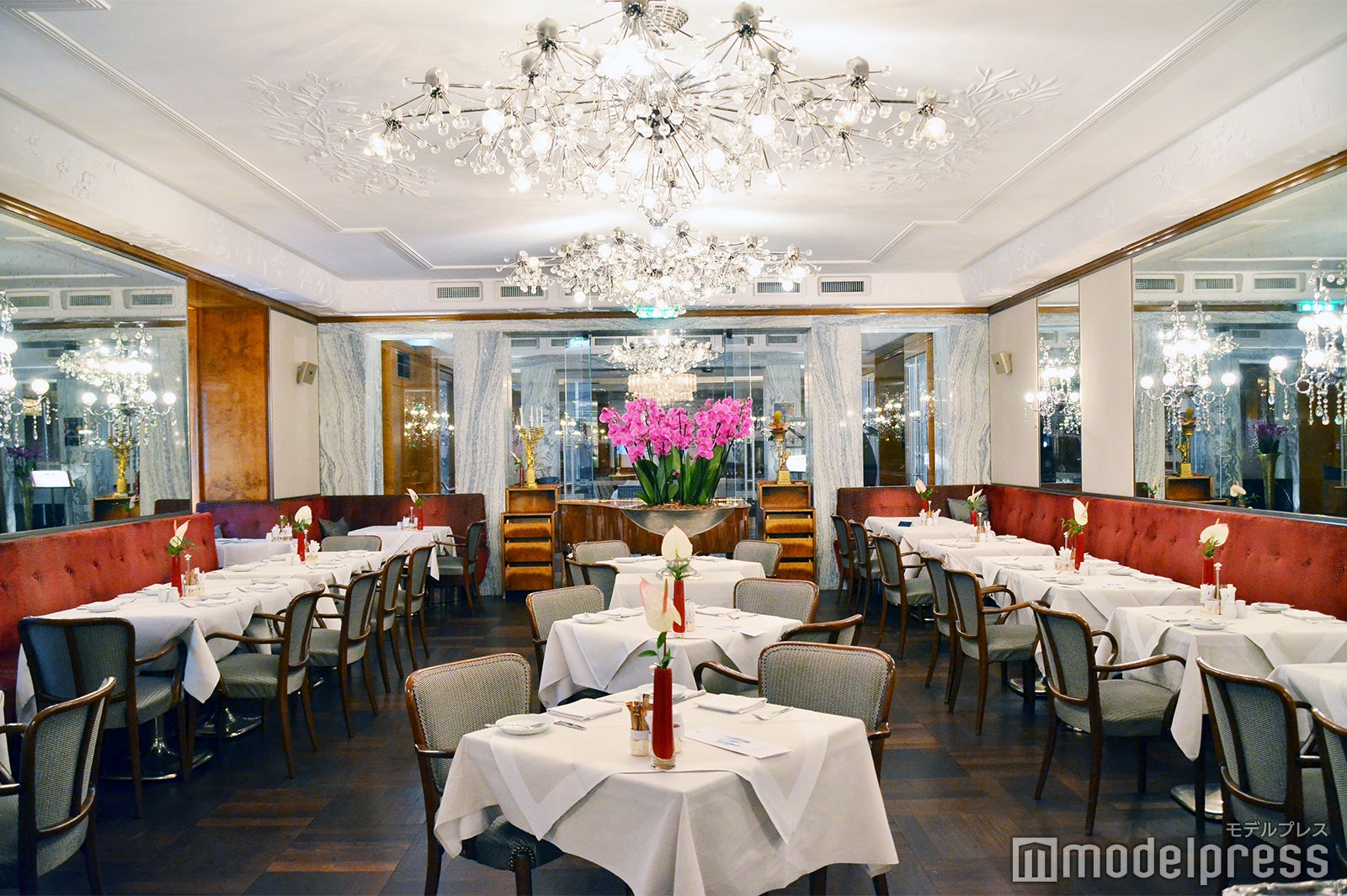 ホテル インペリアル内のカフェ