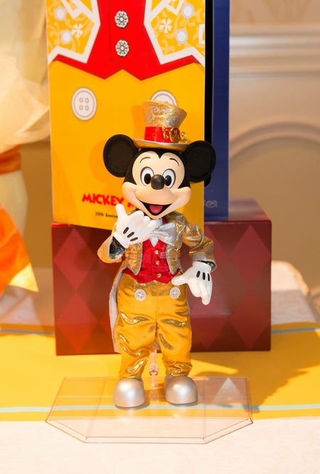 ディズニー 年間パスポートが30周年バージョンにリニューアル モデルプレス