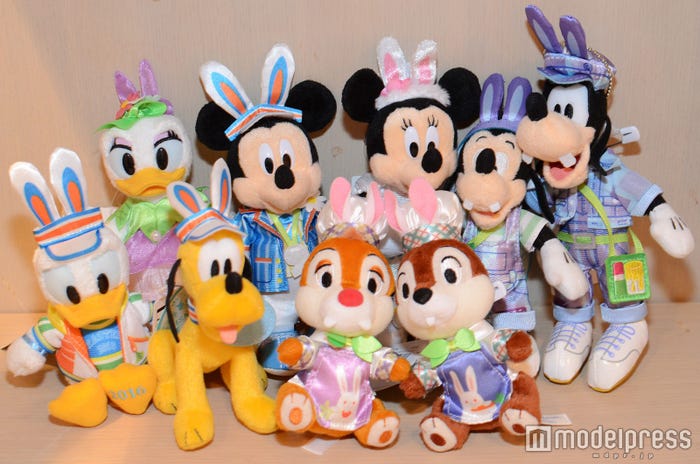 パレードに出演する新コスチュームのぬいぐるみバッジ(C)モデルプレス