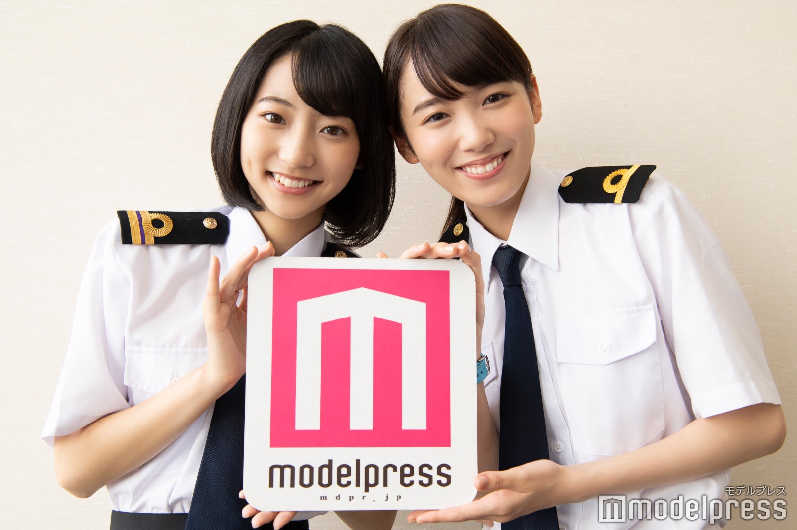 武田玲奈、飯豊まりえ（C）モデルプレス