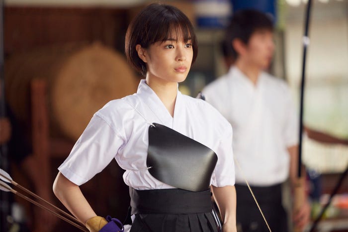 広瀬すず(C)河原和音/集英社 (C)2017 映画「先生!」製作委員会