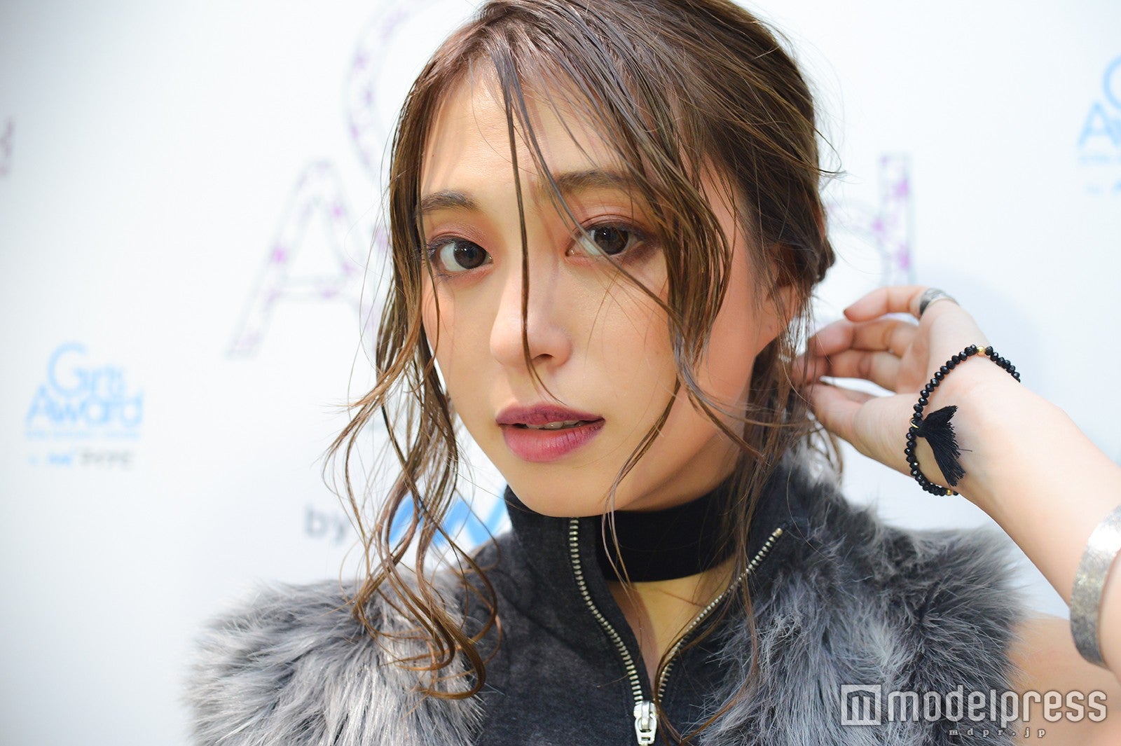 大川藍“触りたくなるカラダ”になる秘訣は？「17歳くらいから行きつけ」「色々成長したし、大人になった」