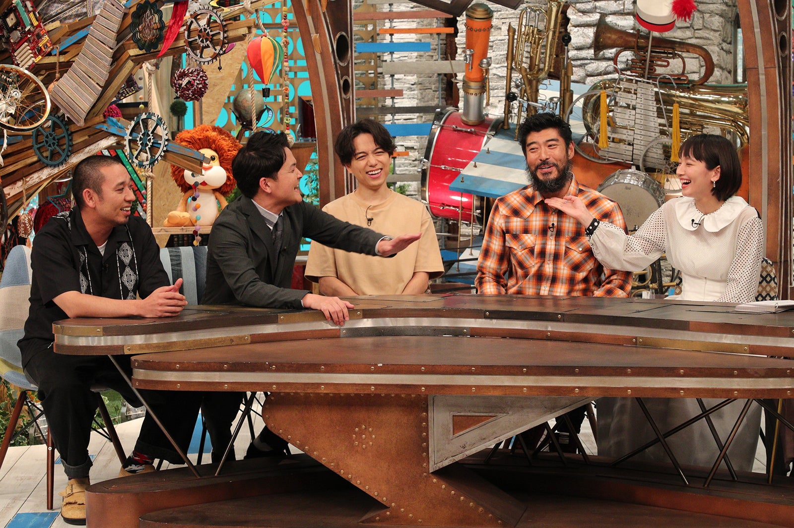 16日放送「世界の村のどエライさん」より（写真提供：関西テレビ）