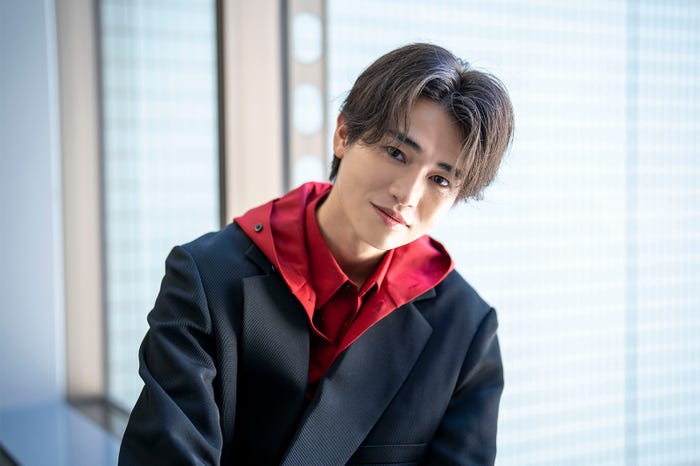 西垣匠(C)TBSスパークル/TBS/スタイリスト:藤井エヴィ、ヘアメイク:カスヤユウスケ(ADDICT_CASE)