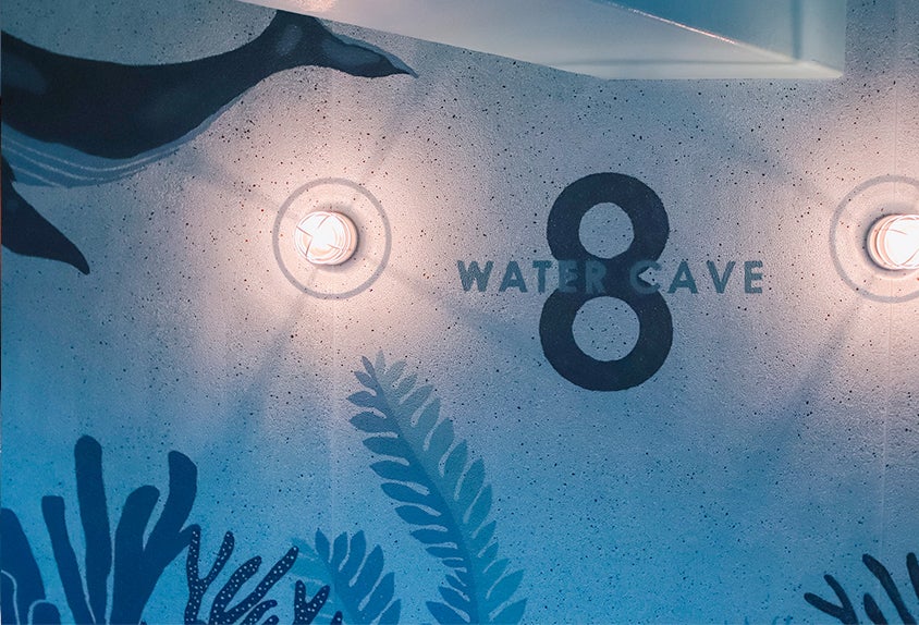 8WATER CAVE swim suits spa／画像提供：DDホールディングス