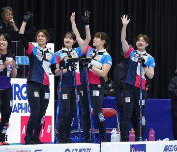 カーリング フォルティウス五輪後初の公式戦は快勝発進 スキップ吉村「良いスタート」五輪後1カ月休息で心身リフレッシュ「もう1回強い姿を」