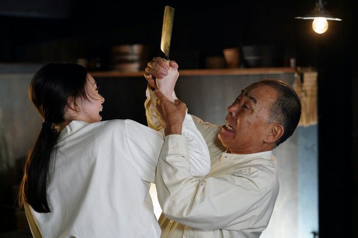 田鍋梨々花、でんでん(C)「死役所」製作委員会