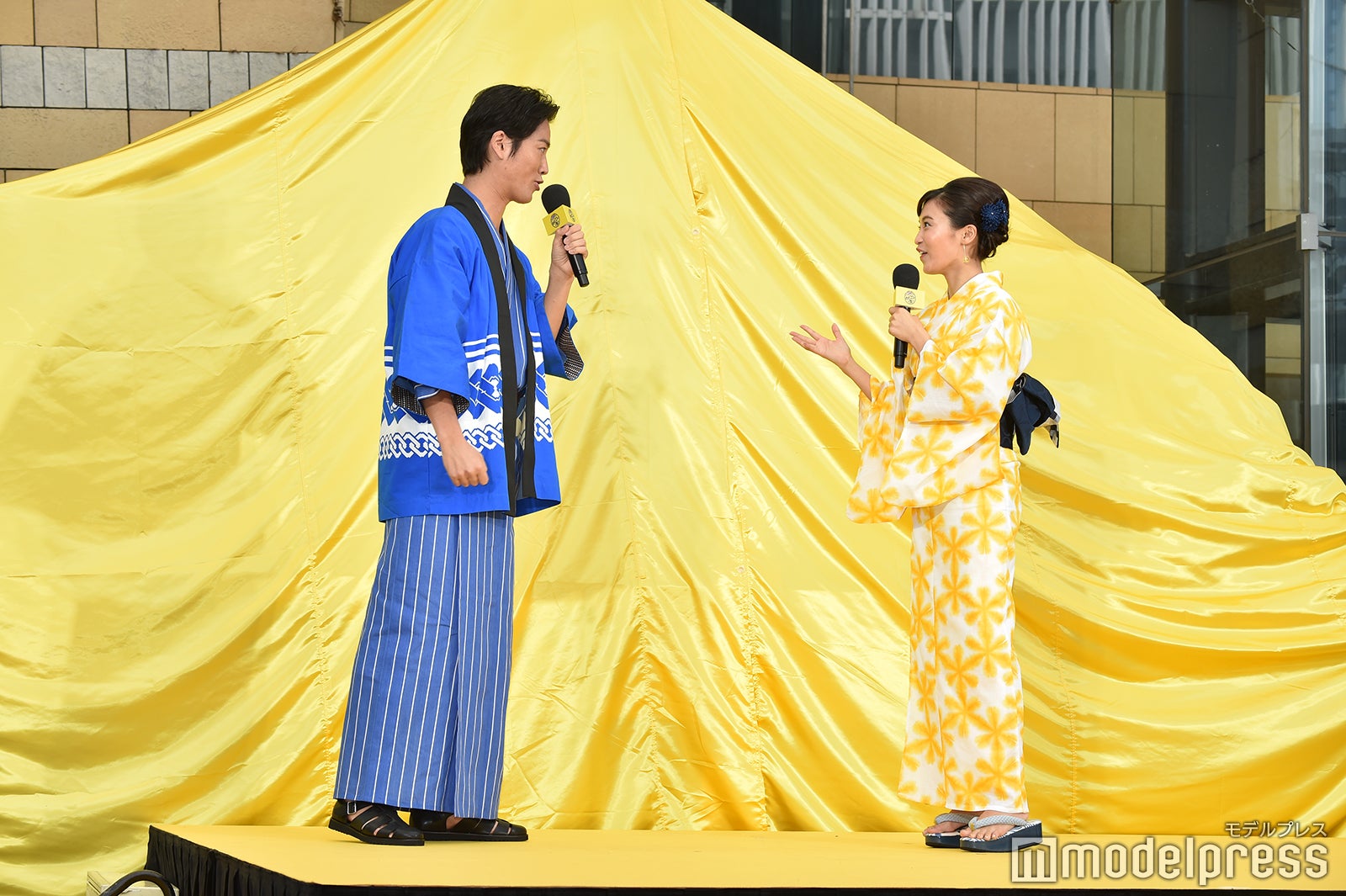 桐谷健太、小島瑠璃子（C）モデルプレス