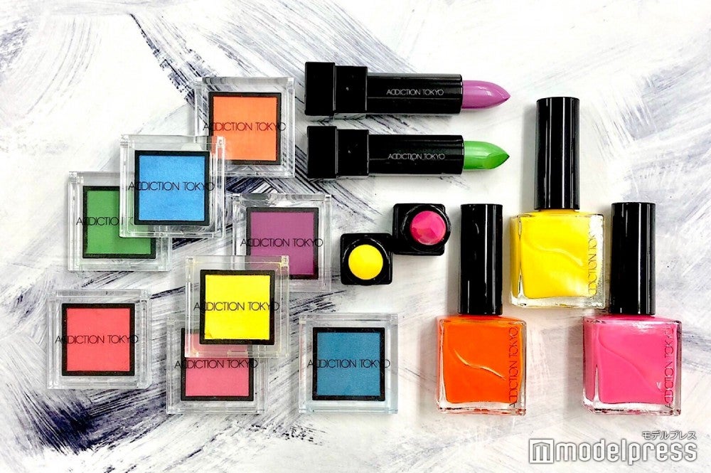 2020年1月3日限定発売「ADDICTION」2020 Spring Collection“HOLI COLOR”（C)モデルプレス