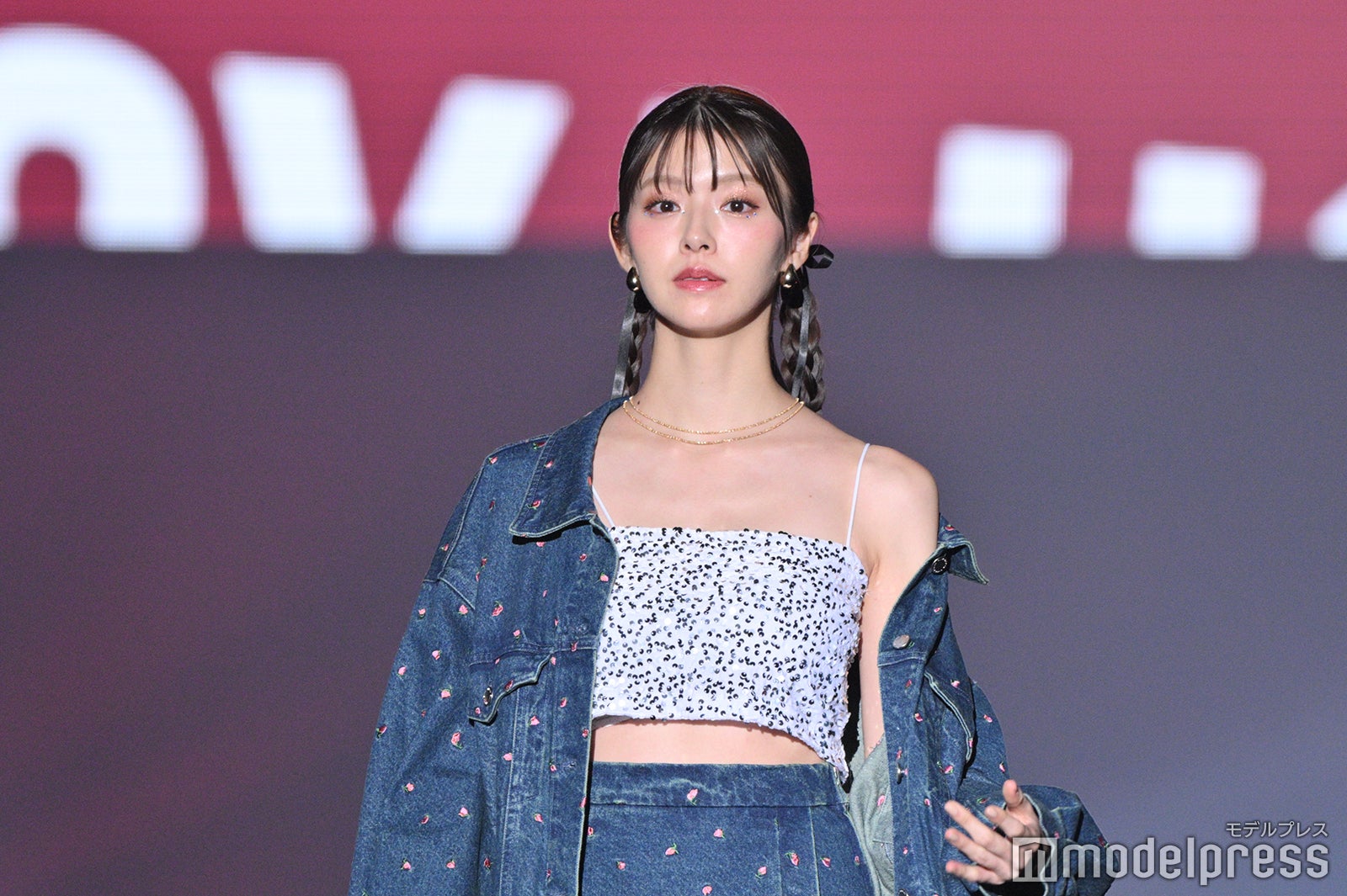 （C）モデルプレス