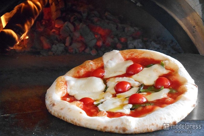 世界のクリスマスグルメが大集合　出来たてあったかフードに舌鼓