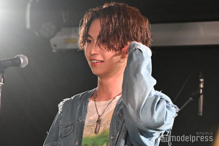「運命だよな」歌唱前にタイトルを覚えているか聞いた後に一言「タイトルは覚えとかないとね」綱啓永(C)モデルプレス