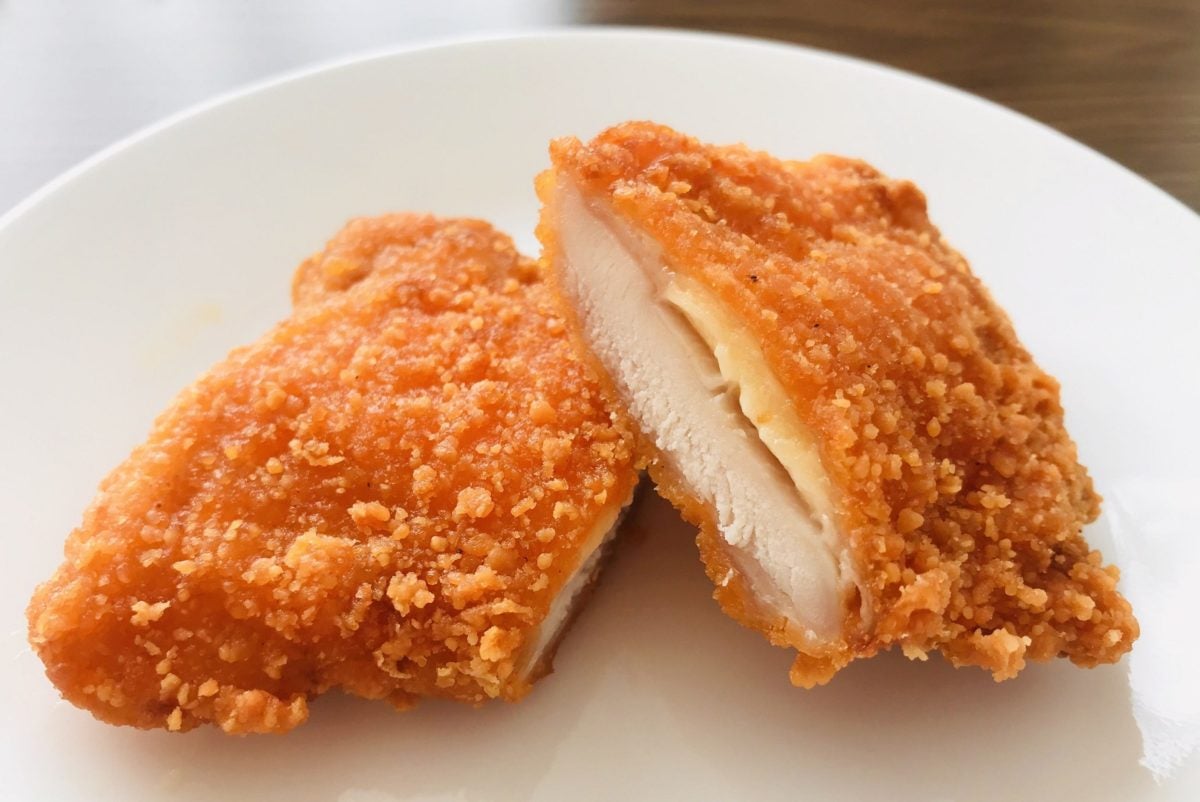 ファミマ「クワトロチーズインファミチキ」