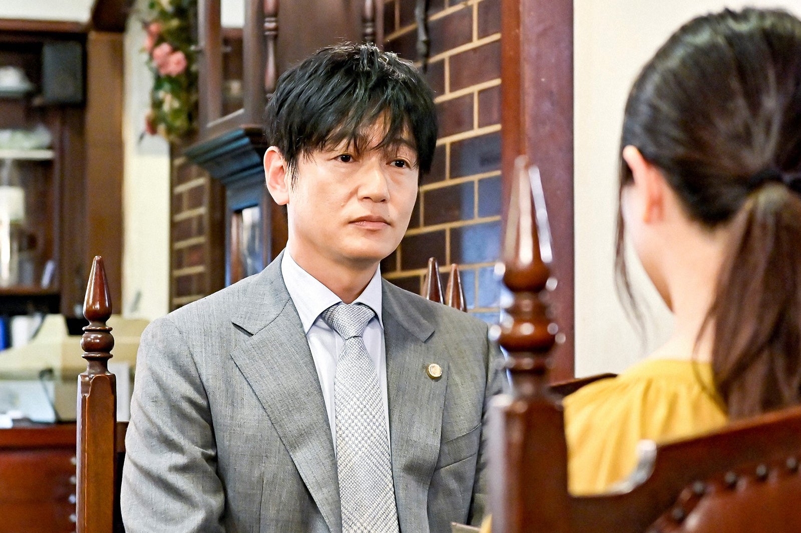 井浦新、吉高由里子／「最愛」第2話より（C）TBS