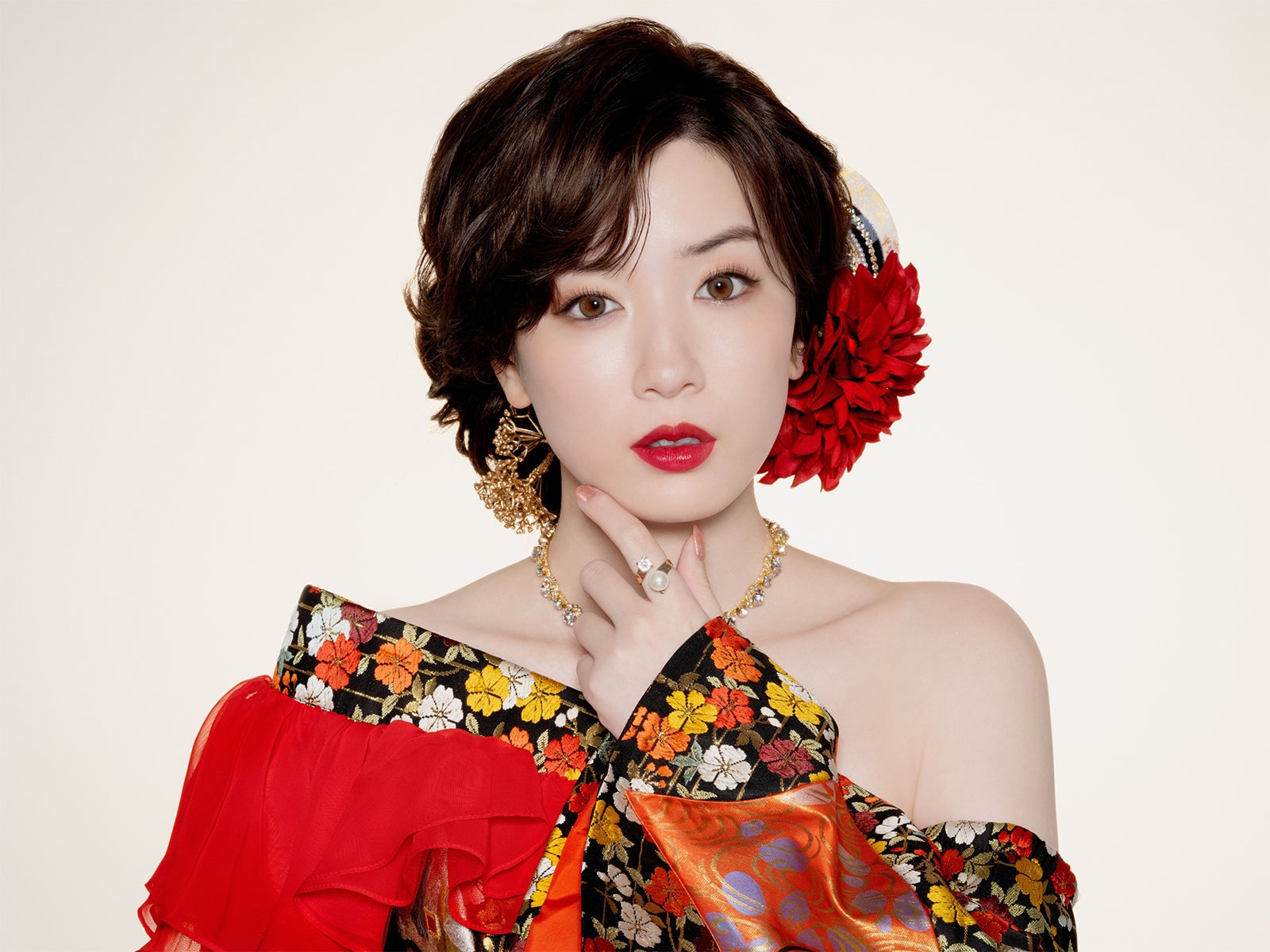 永野芽郁、主演＆初プロデュースで「ヒマチの嬢王」ドラマ化決定 着物ドレス姿のビジュアルも解禁「この作品だからこそ踏み出してみようと思えた」【コメント】