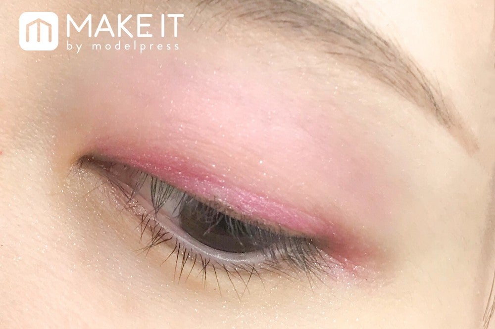 JILL STUART Beauty／アイコニックルック アイシャドウ／C501 luv u 使用 (C)メイクイット