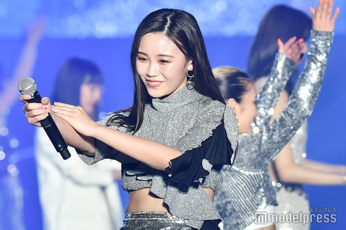 E-girls(C)モデルプレス