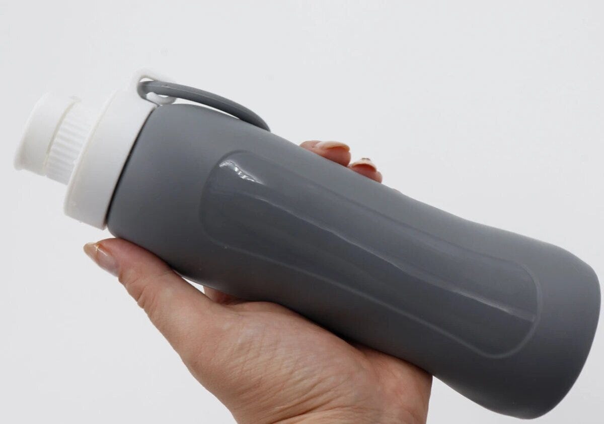 ダイソーの折りたためるコンパクトボトル500mL