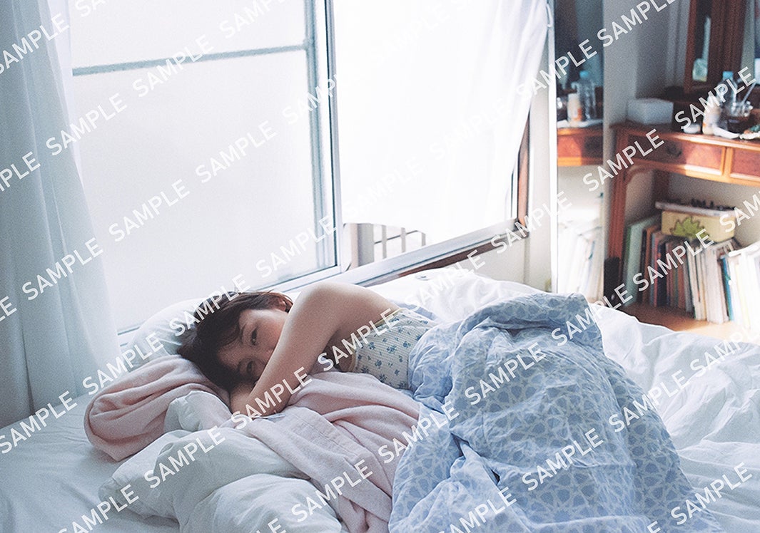 @Loppi・HMV限定特典：鳴海唯／photo by 三森いこ（提供写真）