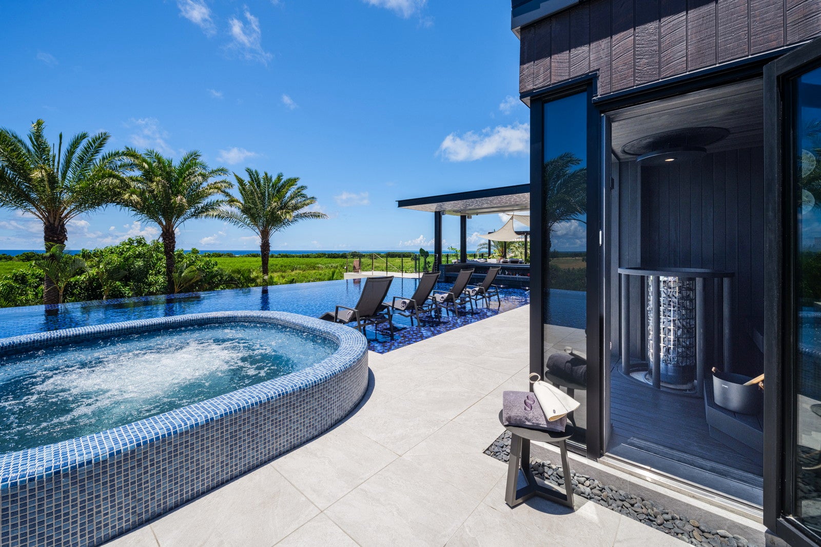 スカイビューサウナ／seven x seven 石垣／提供画像