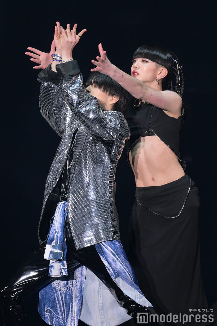 表現力たっぷりに絡み合う織山尚大、伯井太陽(C)モデルプレス