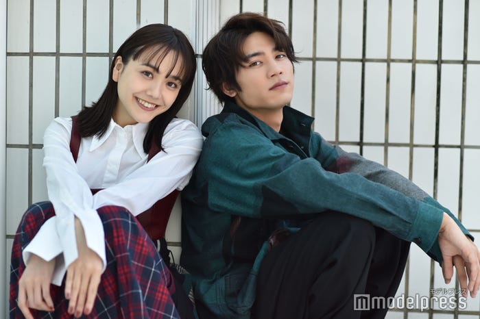松井愛莉と板垣瑞生 (C)モデルプレス