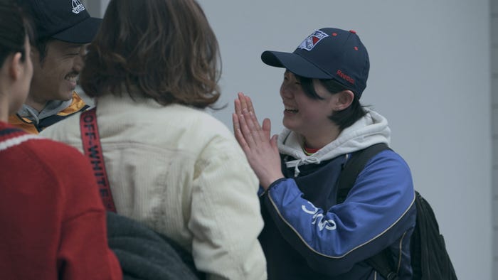 応援に来たメンバーに感謝と悔しさの涙を見せるつば冴「TERRACE HOUSE OPENING NEW DOORS」19th WEEK(C)フジテレビ/イースト・エンタテインメント