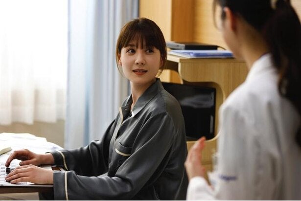 トリンドル玲奈が 泣くな研修医 に出演 女性キャスト5人が屋上でダンスするシーンも モデルプレス