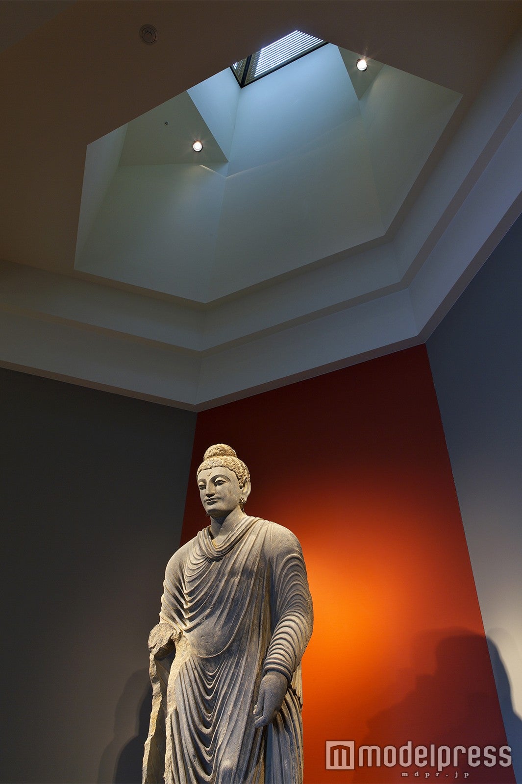 常設展の仏立像／画像提供：MIHO MUSEUM